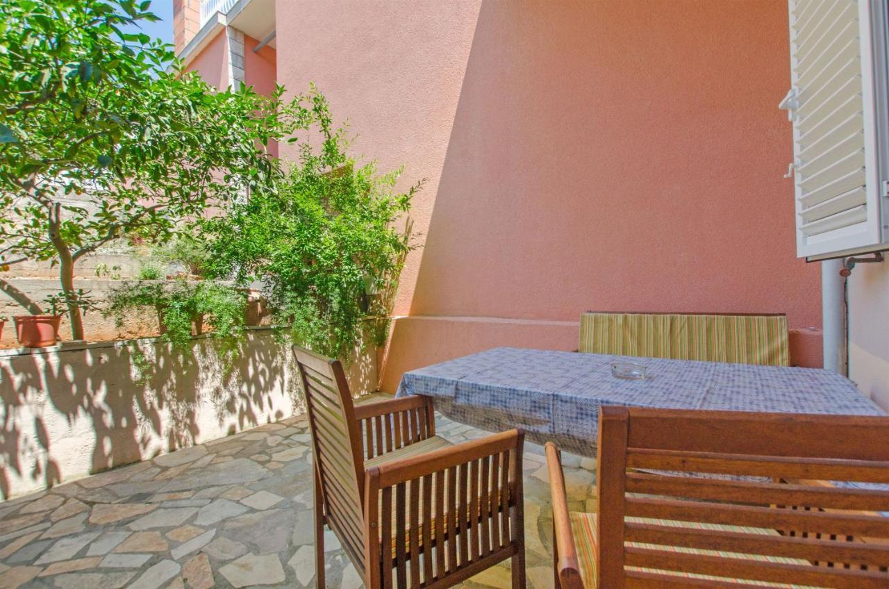 Brna Apartment Sleeps 6 Pool Air Con Wifi Bagian luar foto